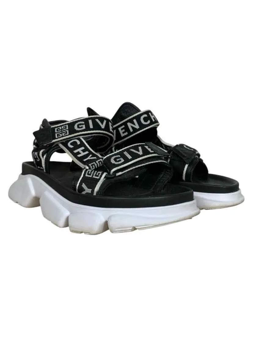 Givenchy Size 38 Sandals