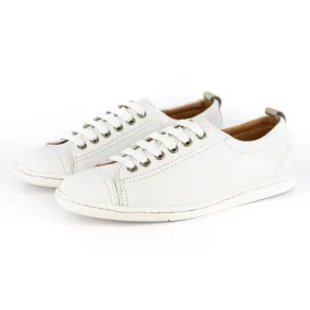 Kaniso : Ladies Leather Sneaker in White Cayak